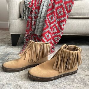 NWOB 100% Suede Fringe Boots